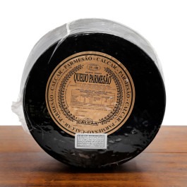 Queijo Parmesão Casca Preta Calcar Peça Inteira Aprox. 6,8kg